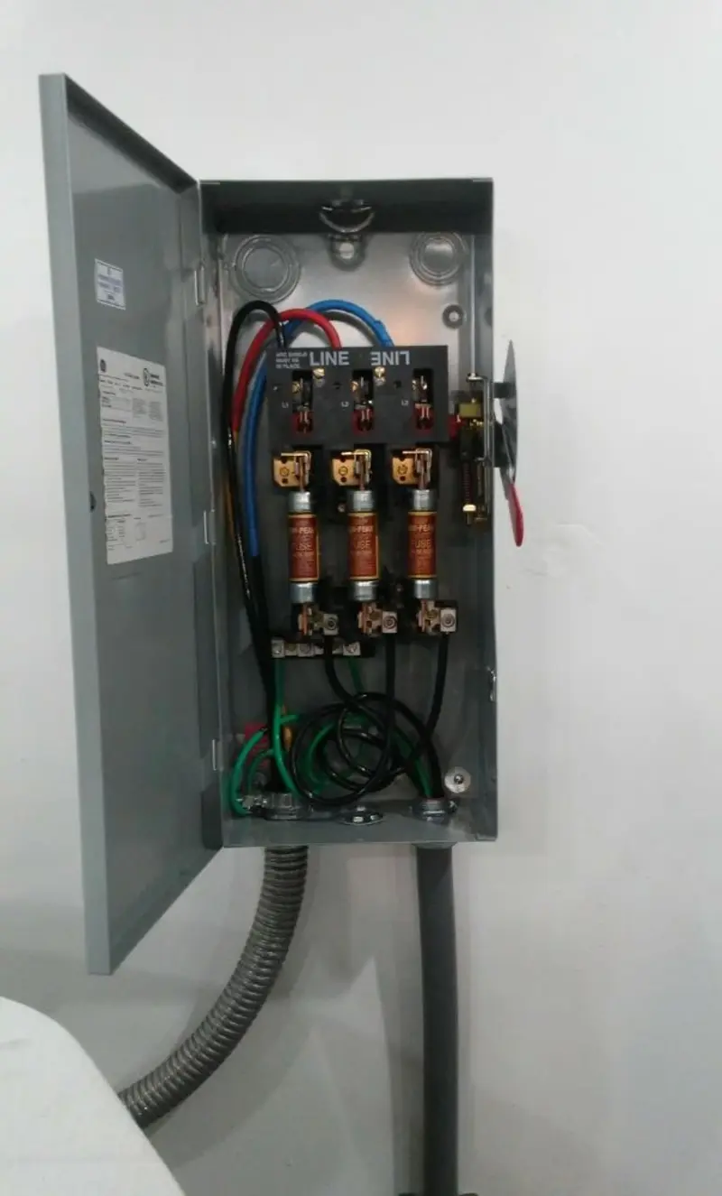 Three-phase disconnect switch installed for Electrical Wiring & Rewiring in Palos Hills
